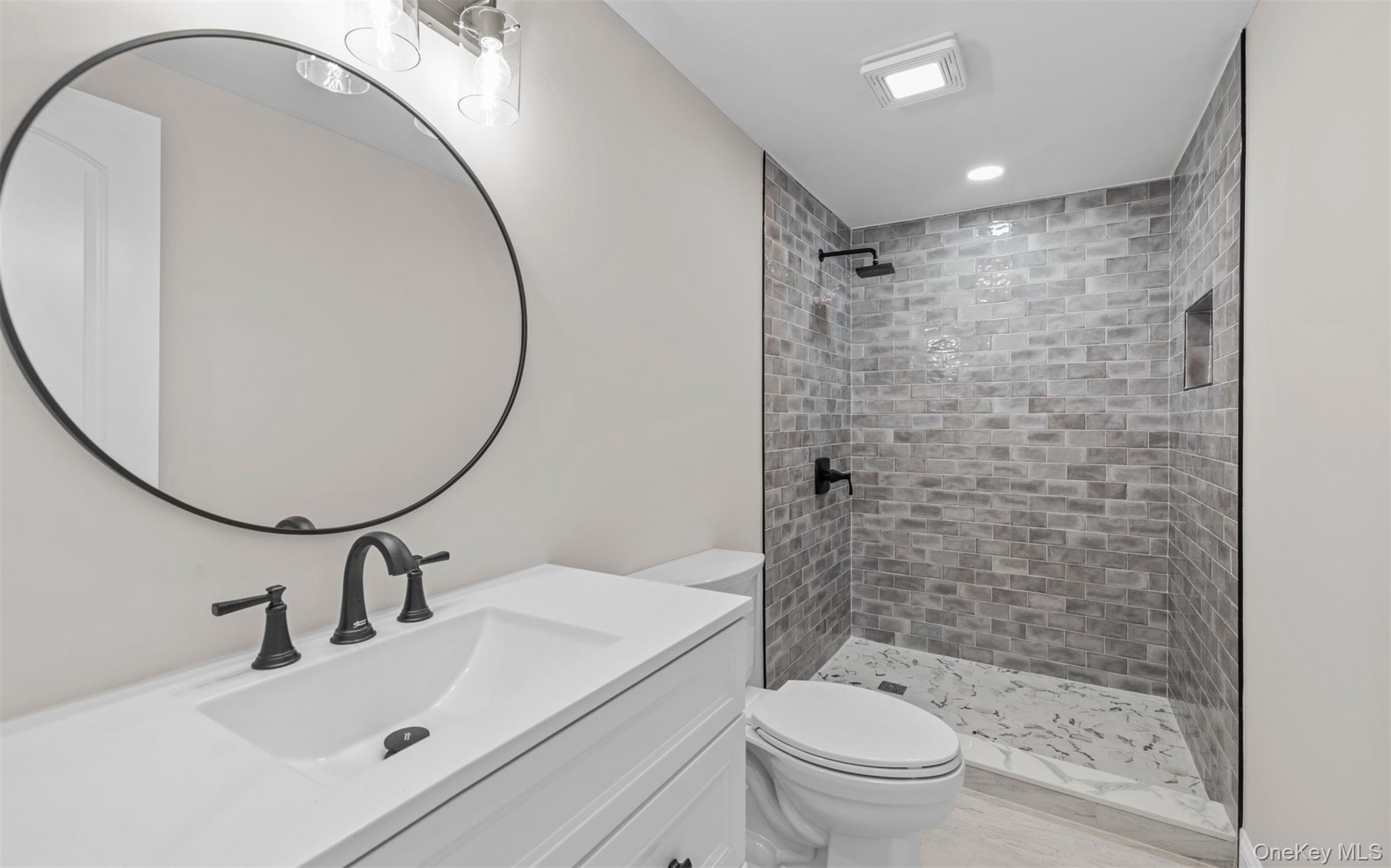 #12 photo, 49B Witt Lane, サフォーク郡 Aquebogue , NY 11931