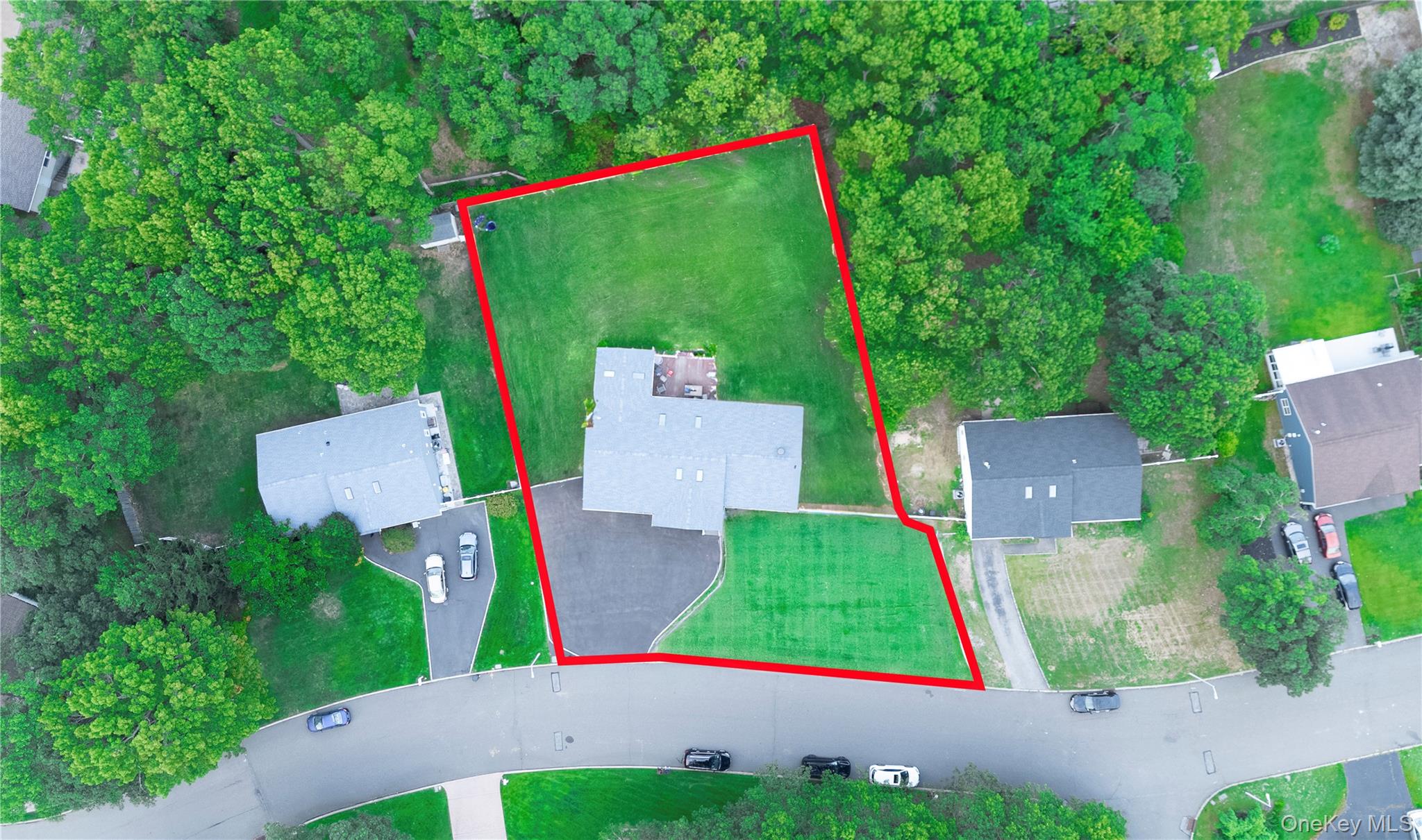 #16 photo, 11 Blazer Drive, Islandia , NY 11749