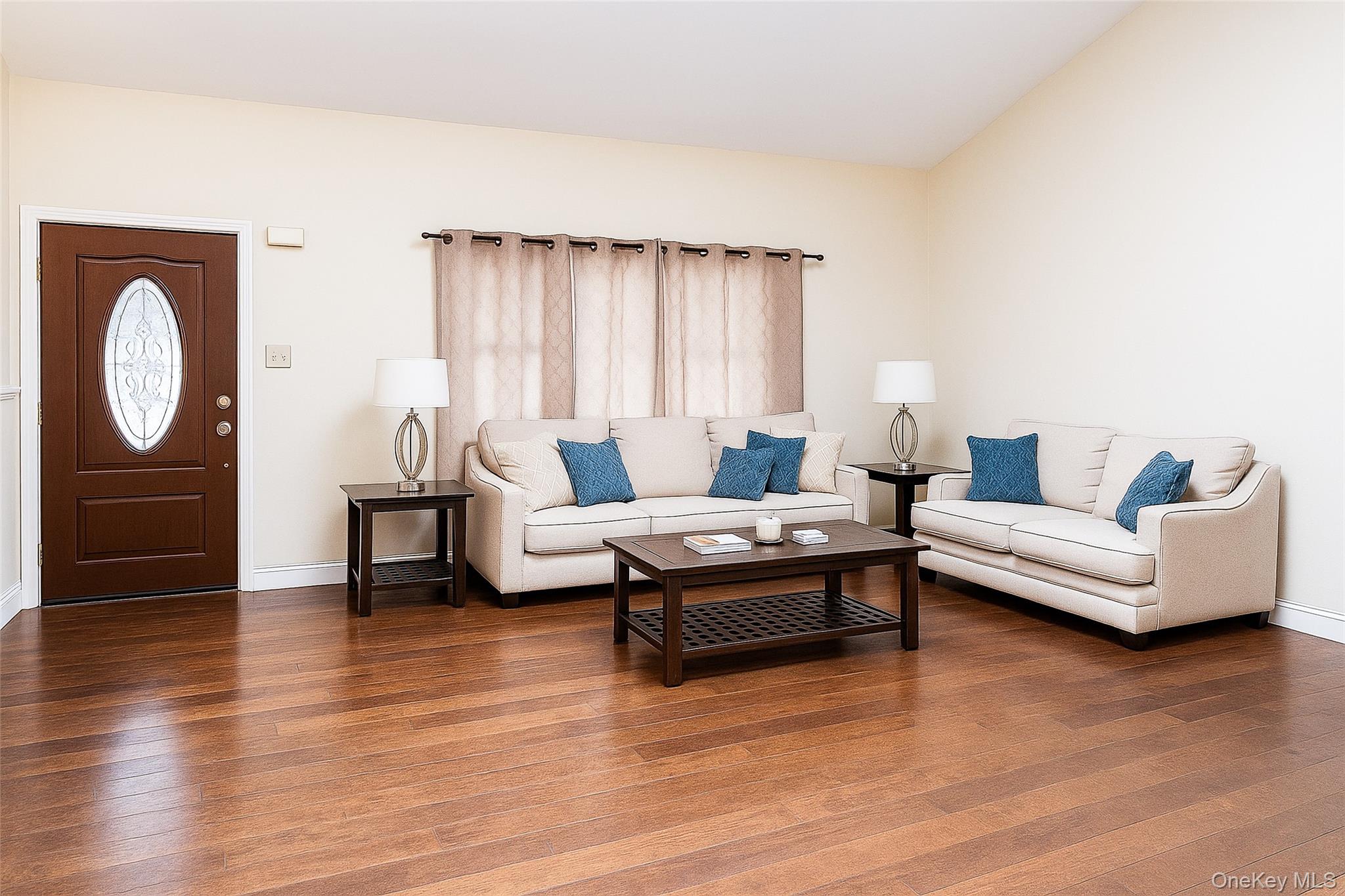 #3 photo, 11 Blazer Drive, Islandia , NY 11749