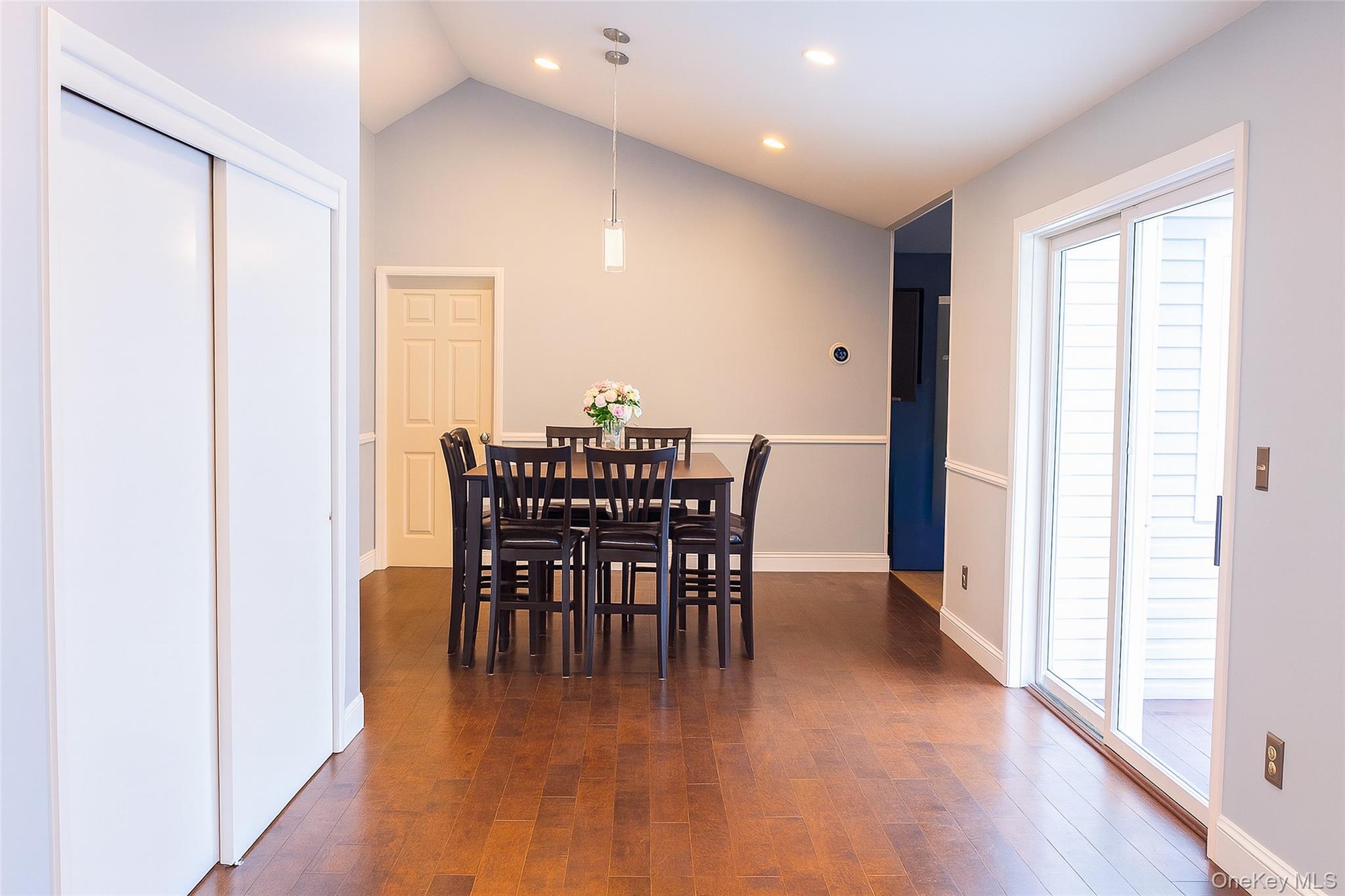 #6 photo, 11 Blazer Drive, Islandia , NY 11749