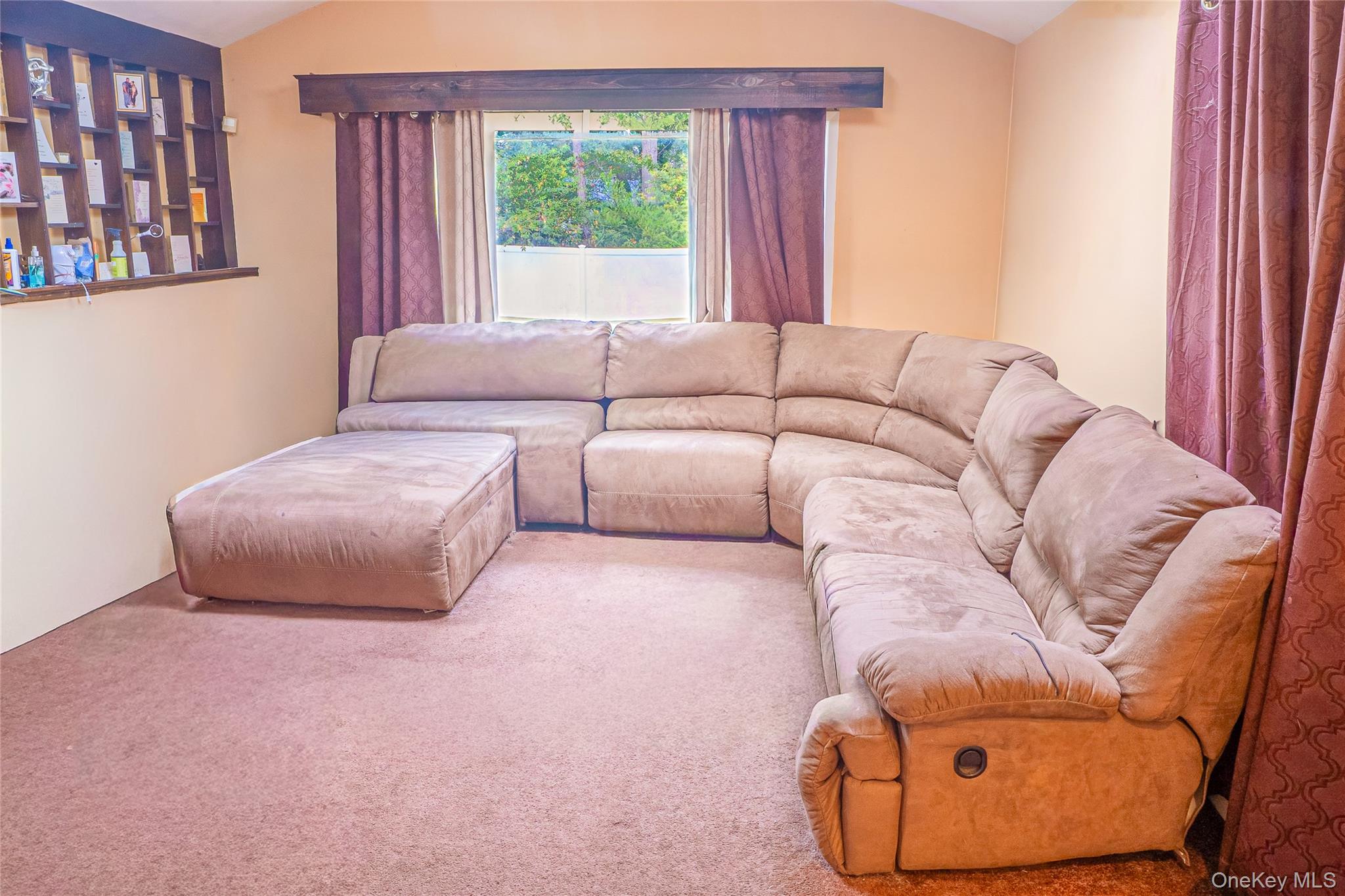 #7 photo, 11 Blazer Drive, Islandia , NY 11749