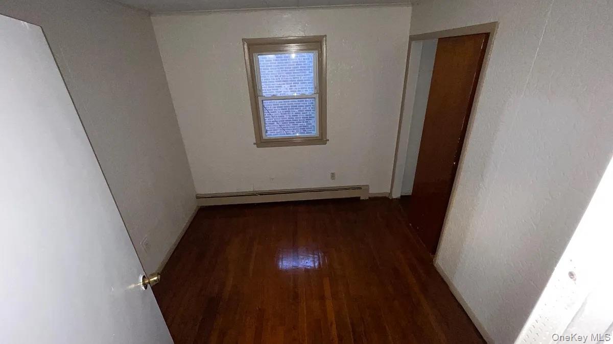 #11 photo, 16 Garfield Avenue, Valley Stream , NY 11580