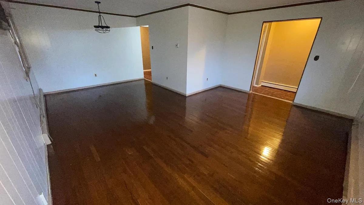 #4 photo, 16 Garfield Avenue, Valley Stream , NY 11580