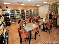 #16 photo, 18-05 215th Street, クイーンズ区 Bayside , NY 11360