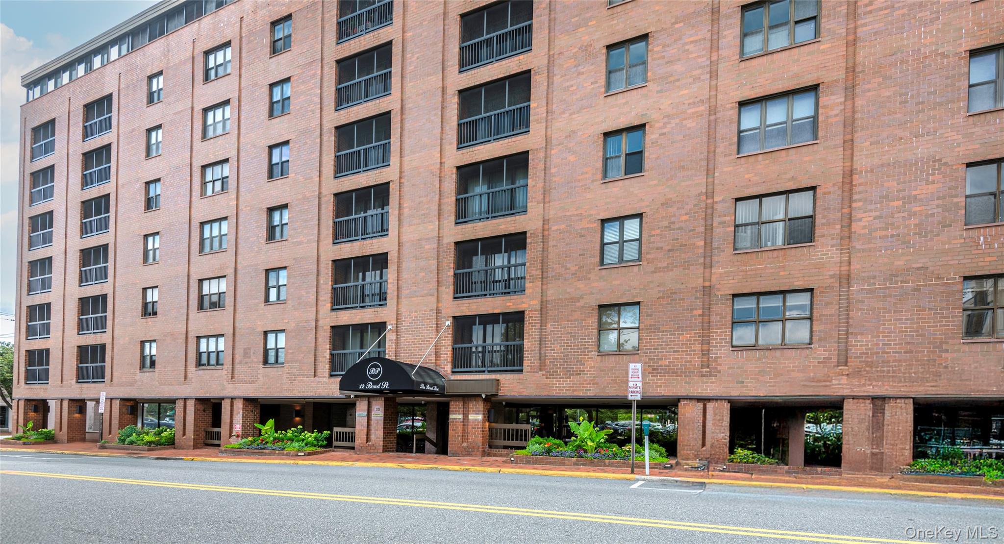 #2 photo, 12 BOND Street, ナッソー郡 Great Neck , NY 11021