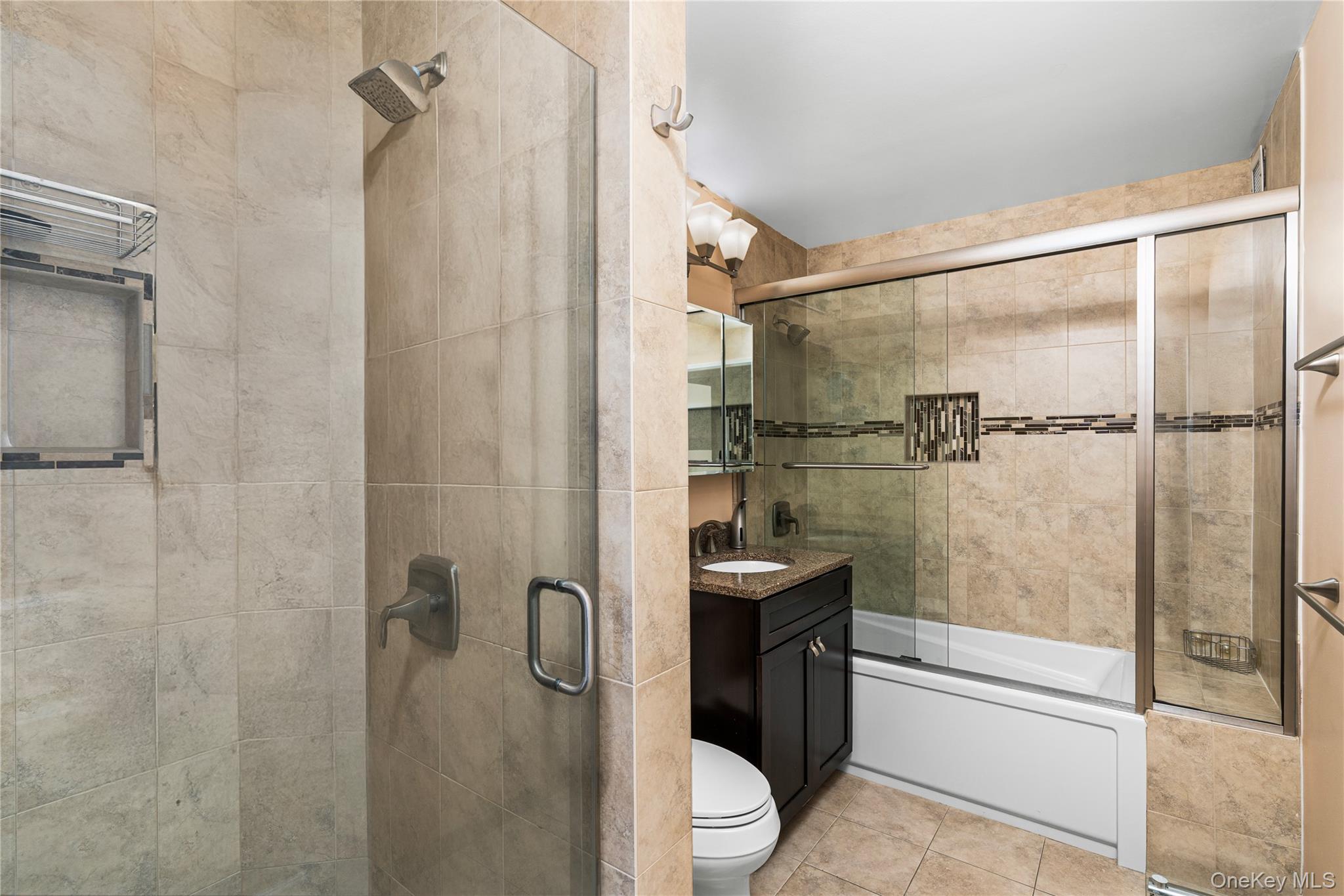 #9 photo, 112-01 Queens Boulevard, クイーンズ区 Forest Hills , NY 11375