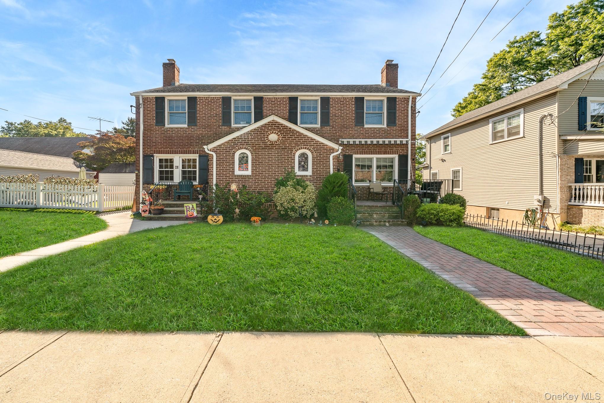 #1 photo, 10 Pansy Avenue, Floral Park , NY 11001