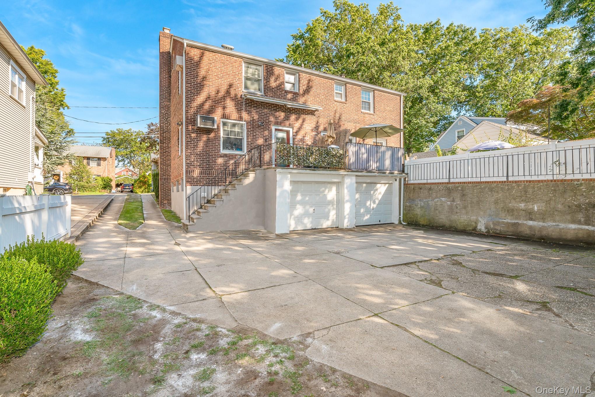 #17 photo, 10 Pansy Avenue, Floral Park , NY 11001