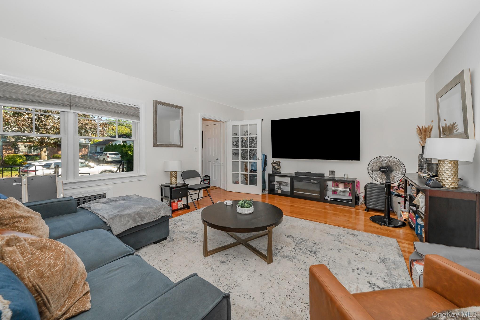 #5 photo, 10 Pansy Avenue, Floral Park , NY 11001