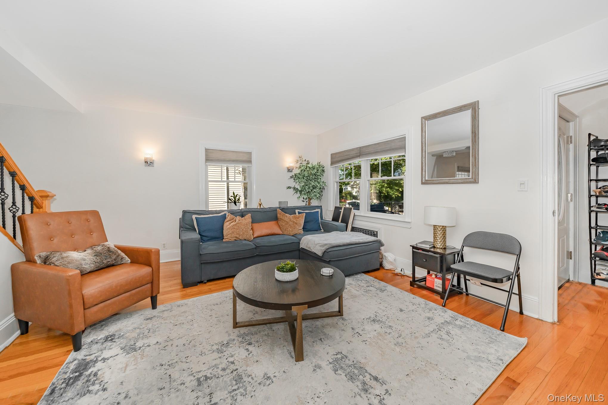 #6 photo, 10 Pansy Avenue, Floral Park , NY 11001