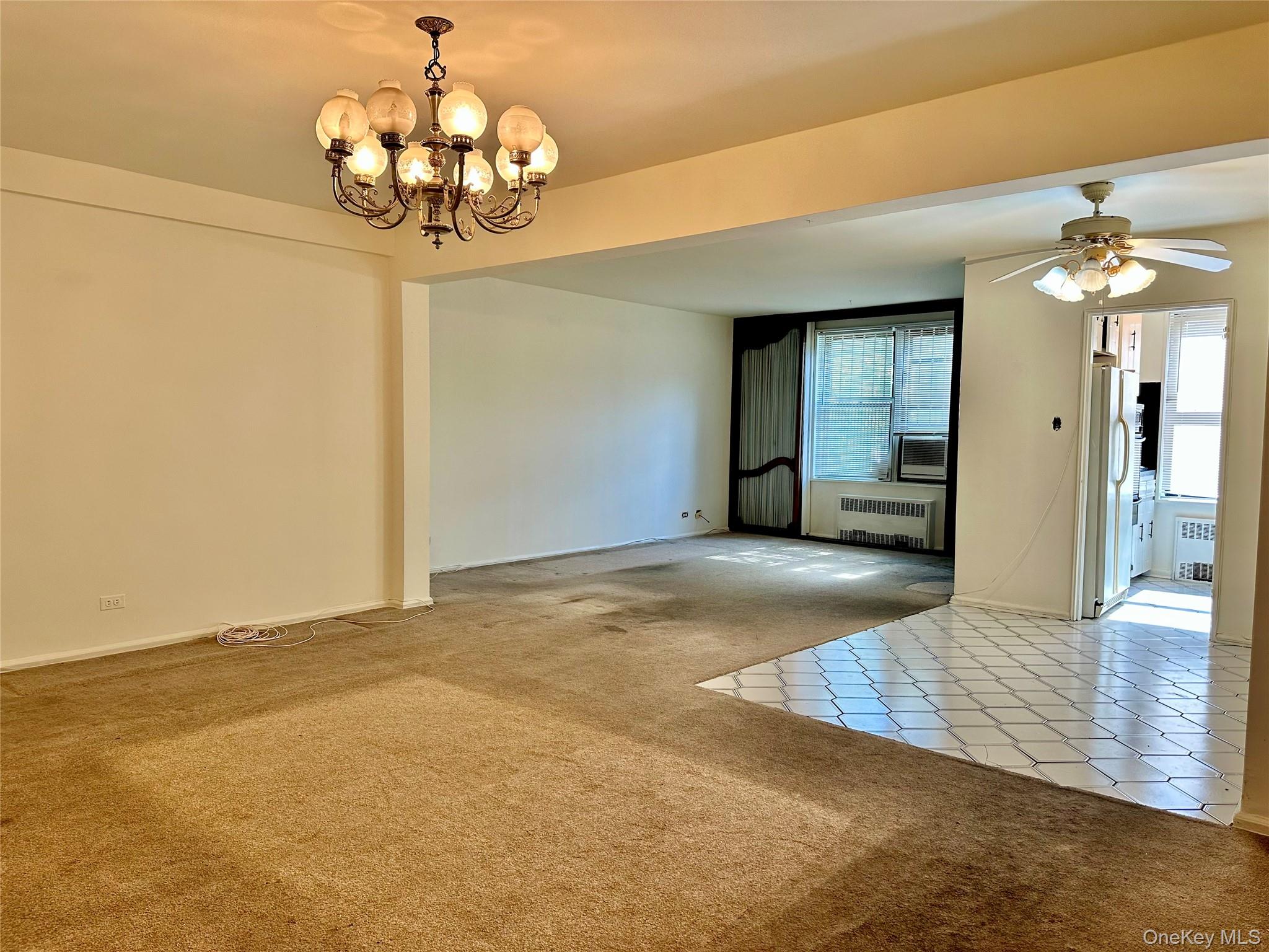 #1 photo, 83-77 Woodhaven Boulevard, クイーンズ区 Woodhaven , NY 11421