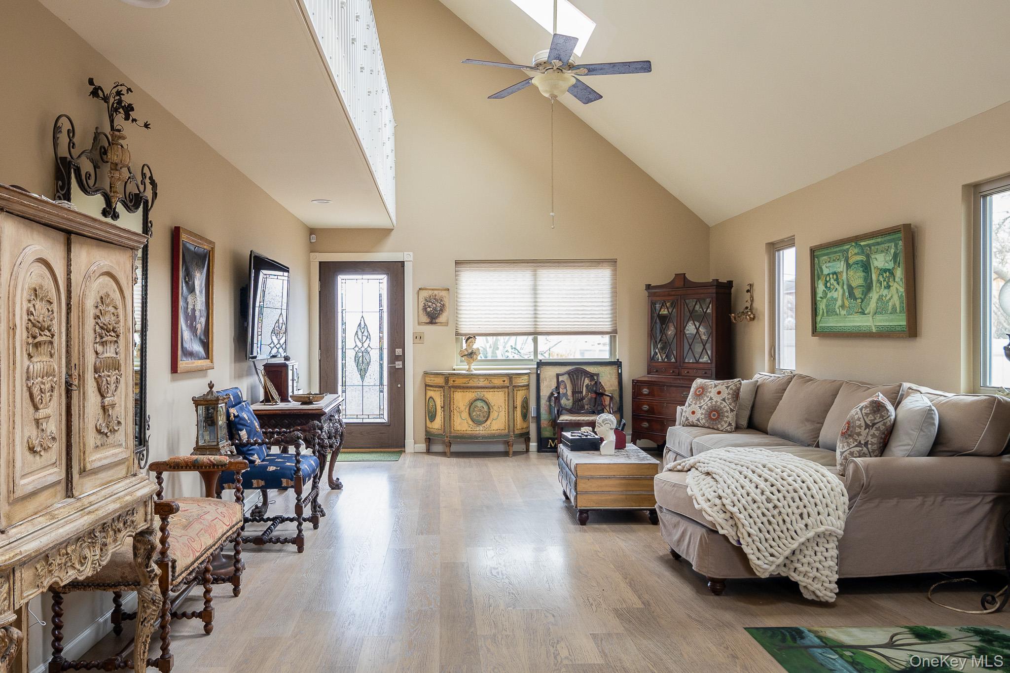 #18 photo, 304 S Dunton Avenue, East Patchogue , NY 11772