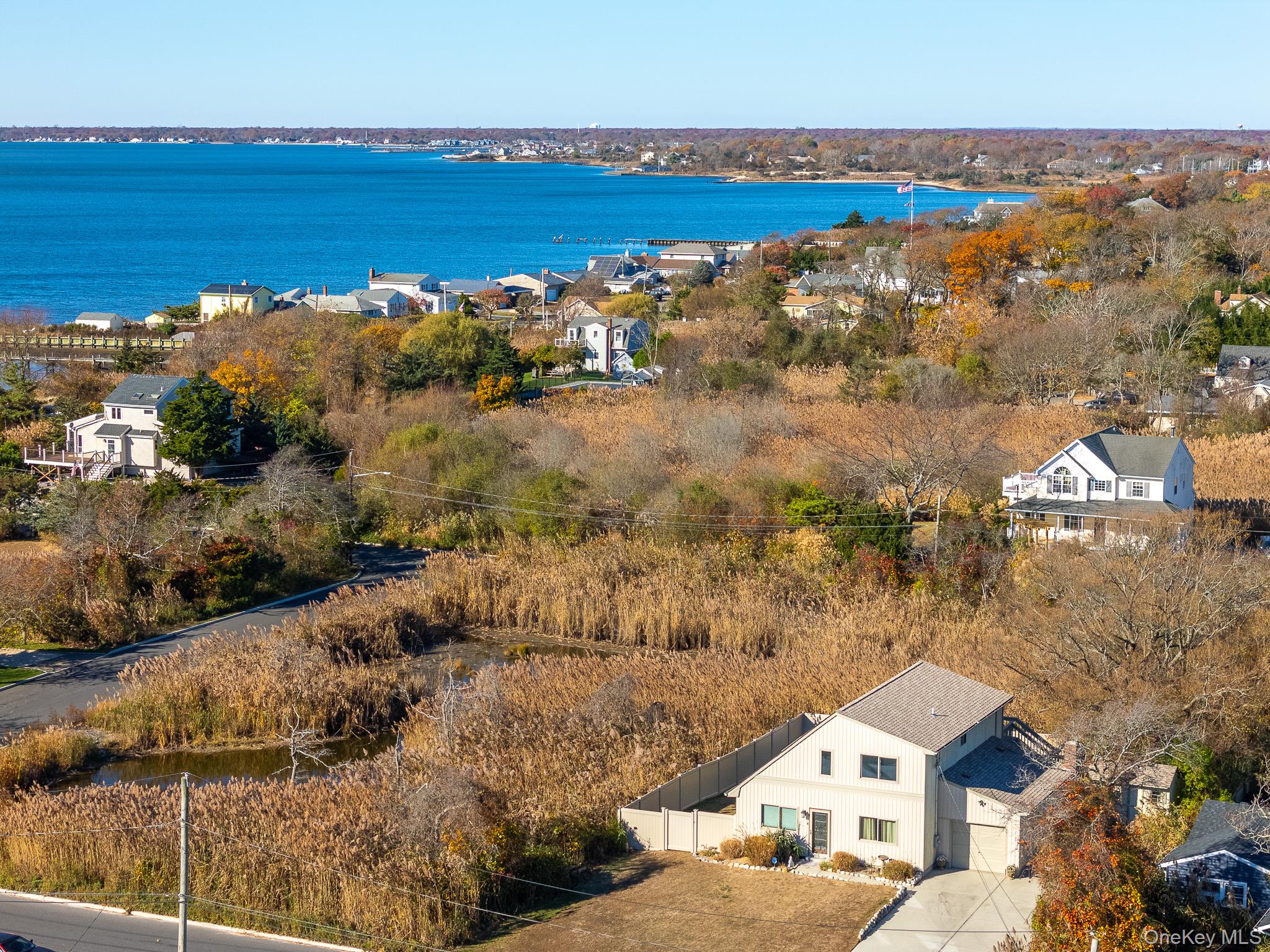 #7 photo, 304 S Dunton Avenue, East Patchogue , NY 11772