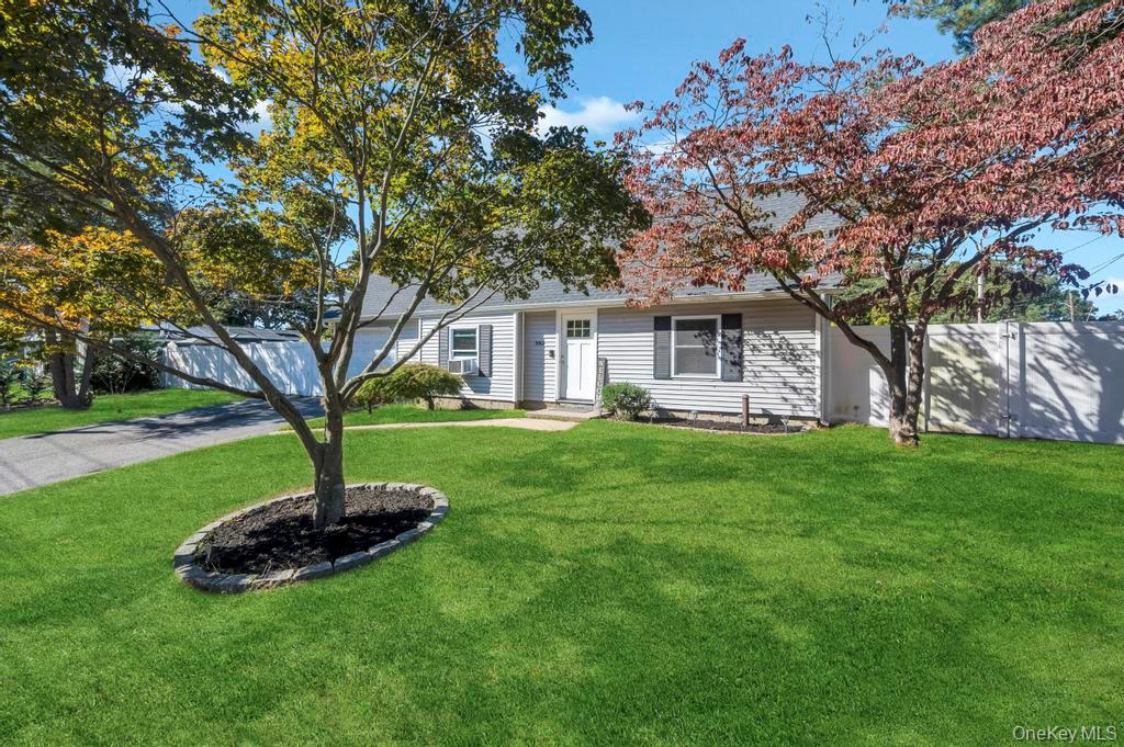 #2 photo, 382 Boyle Road, Selden , NY 11784