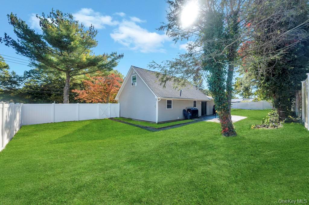 #9 photo, 382 Boyle Road, Selden , NY 11784