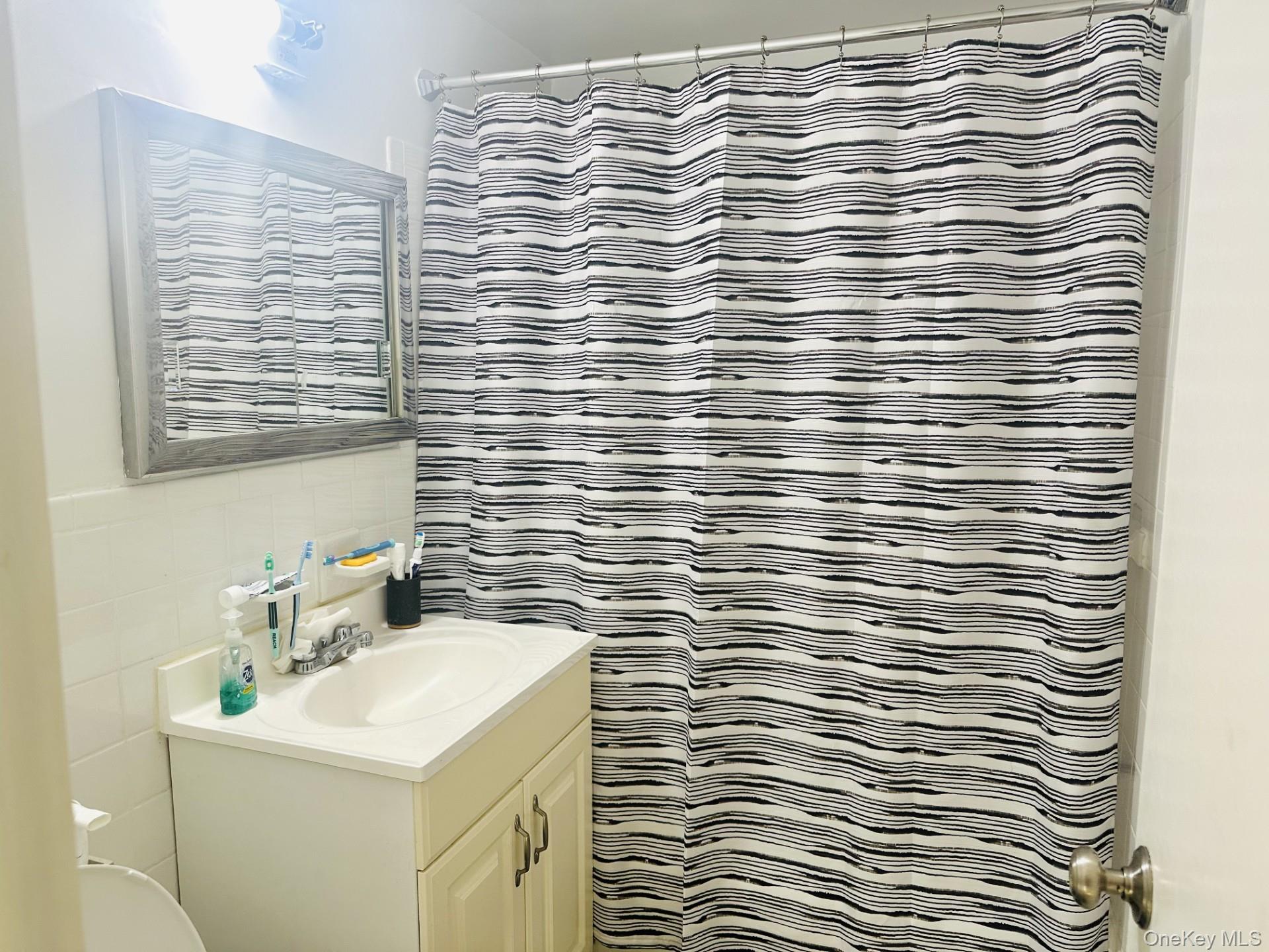 #7 photo, 89-15 PARSONS Boulevard, Jamaica Hills , NY 11432