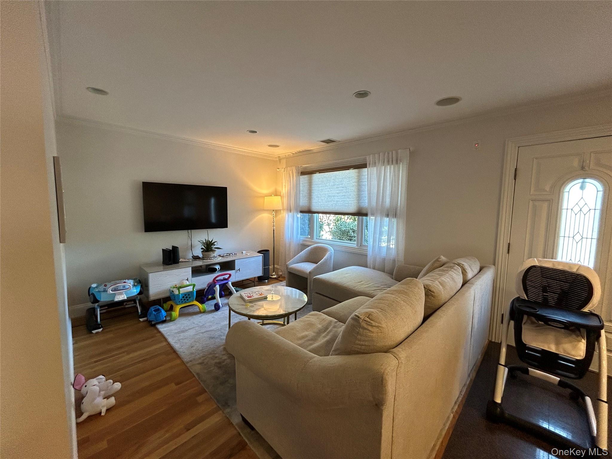 #11 photo, 15724 20th Road, Whitestone , NY 11357