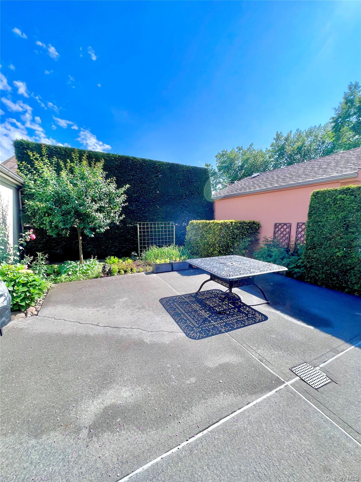 #4 photo, 15724 20th Road, Whitestone , NY 11357