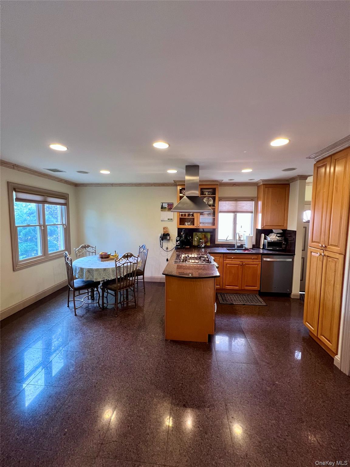 #9 photo, 15724 20th Road, Whitestone , NY 11357