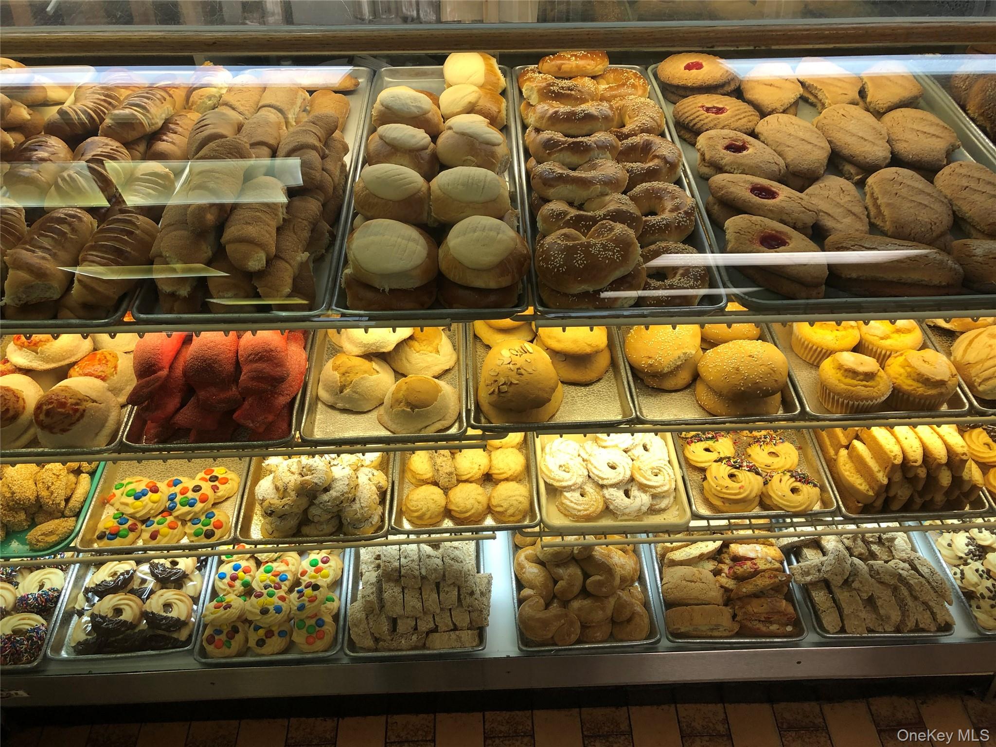 #7 photo, 946 Montauk, Copiague , NY 11726