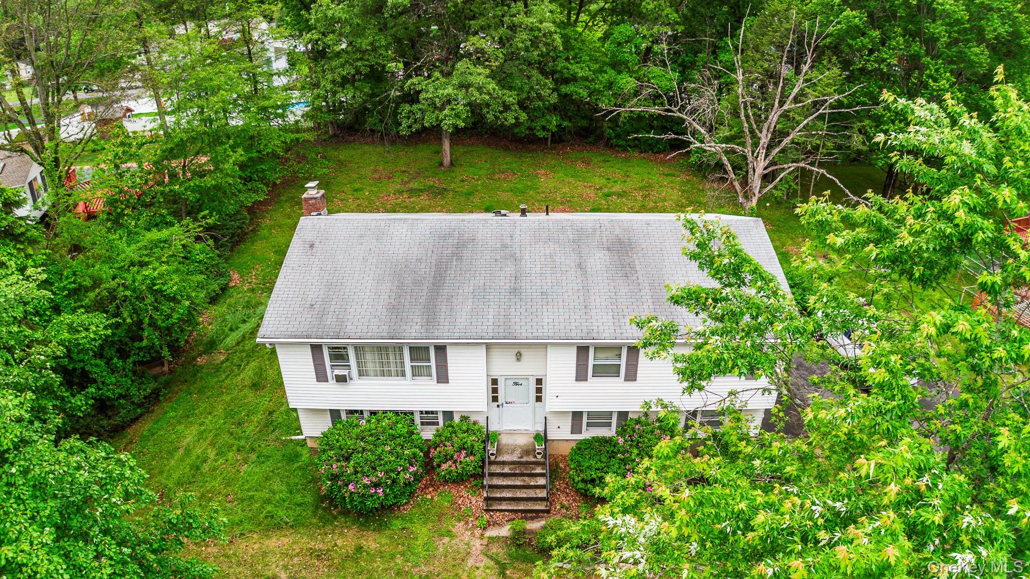 #20 photo, 5 Catalpa Court, Bardonia , NY 10954