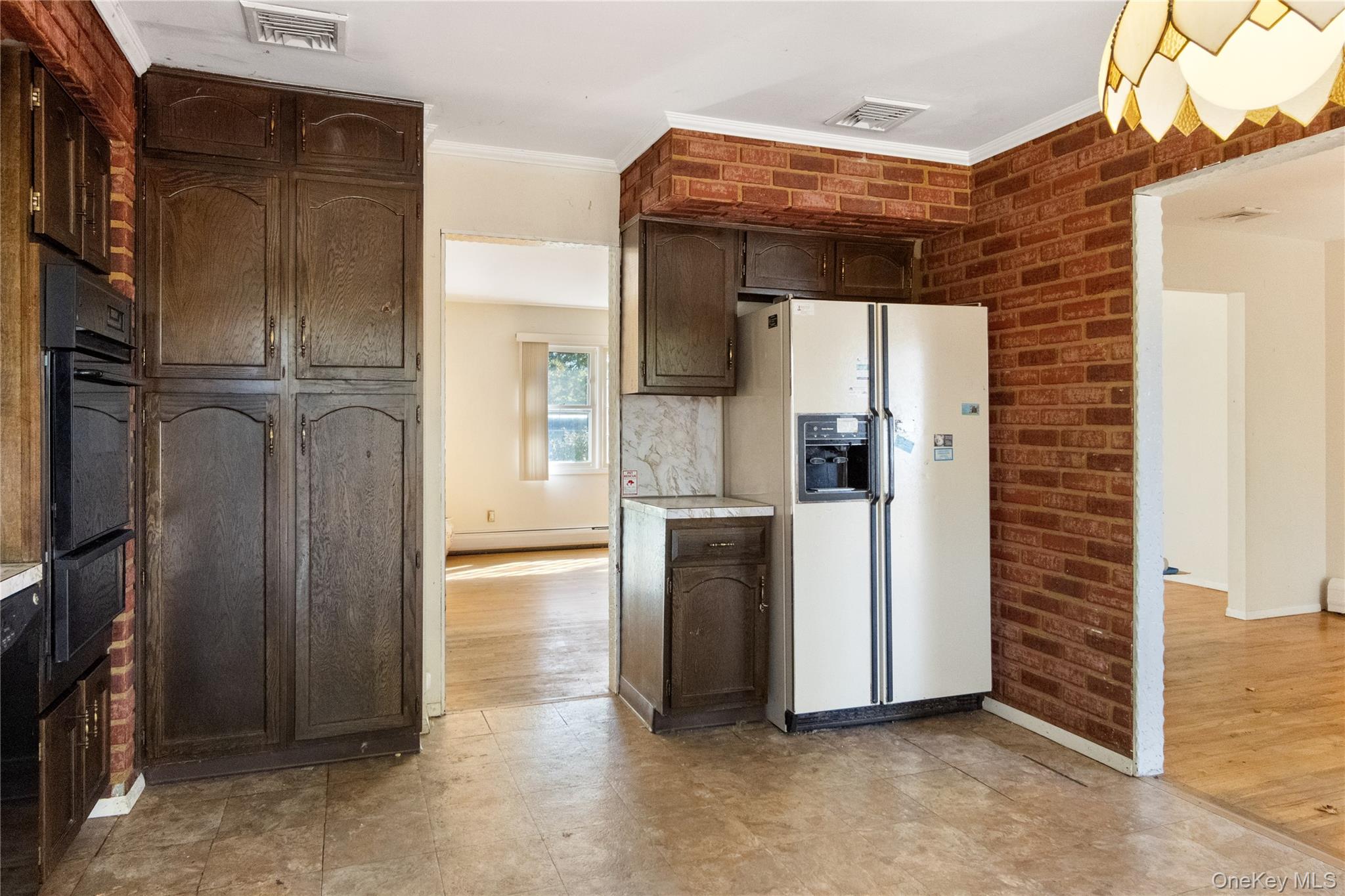 #7 photo, 5 Catalpa Court, Bardonia , NY 10954