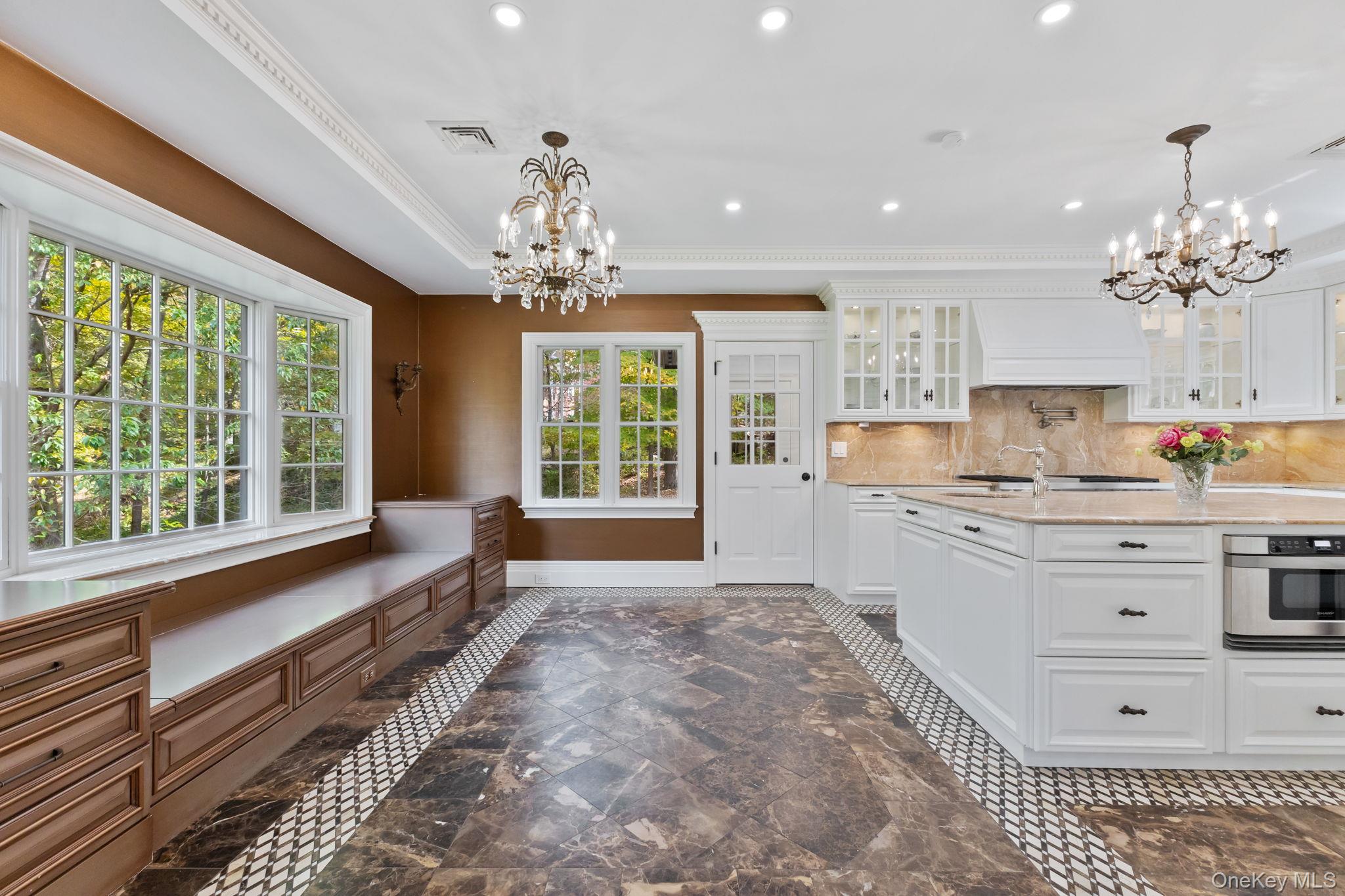 #8 photo, 675 Quaker Road, Chappaqua , NY 10514