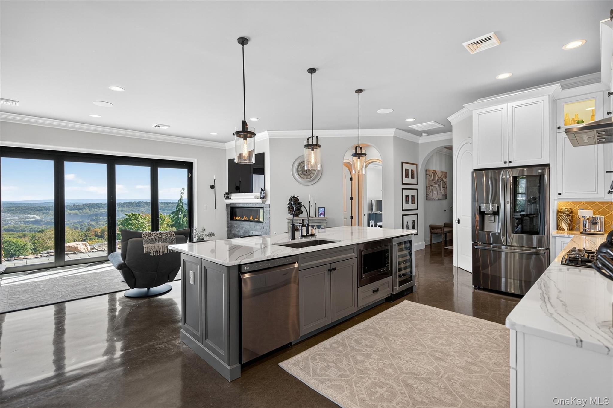 #11 photo, 1582 Route 9W, Marlboro , NY 12542