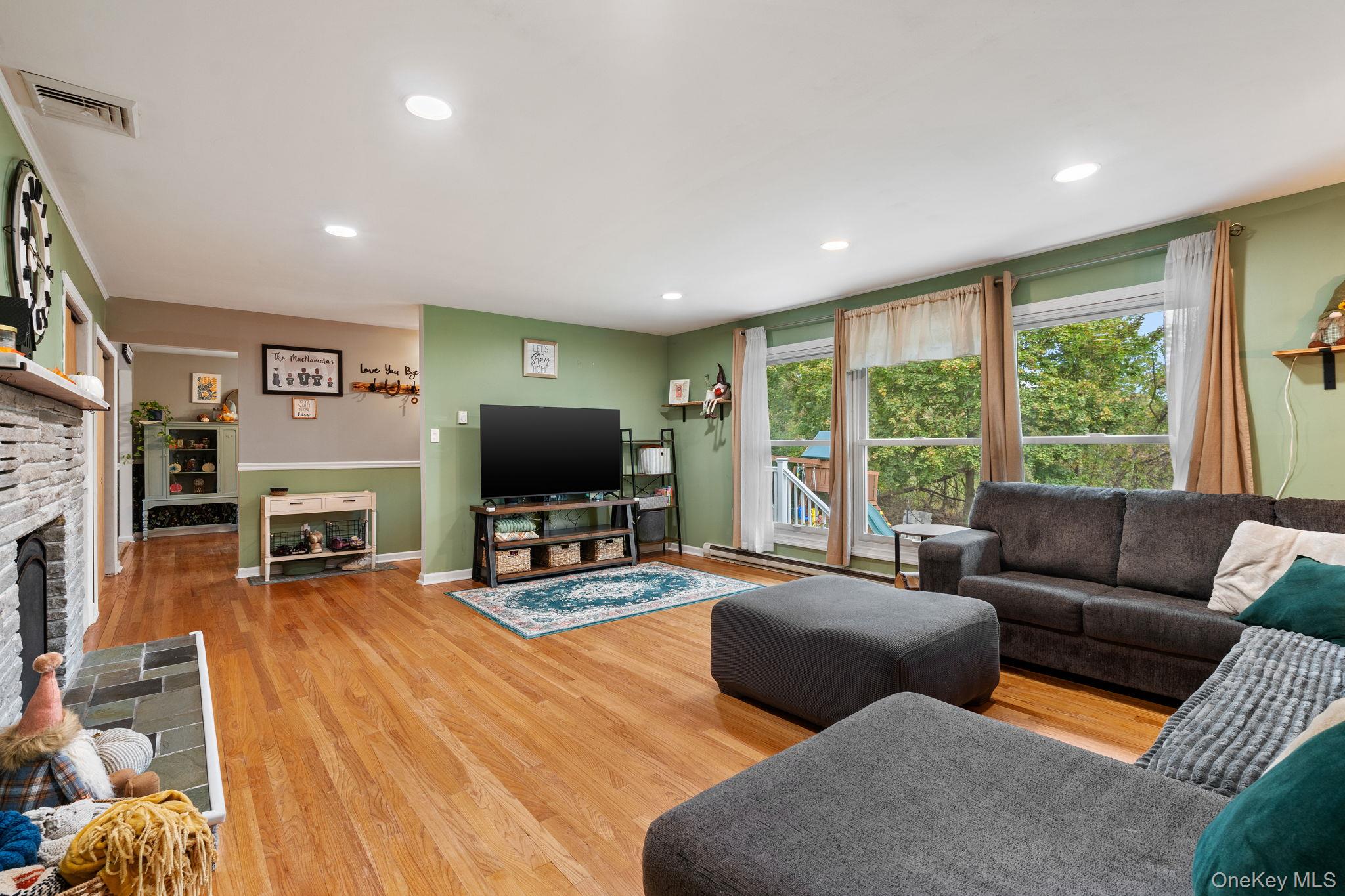 #14 photo, 34 Houtman Drive, Walden , NY 12586