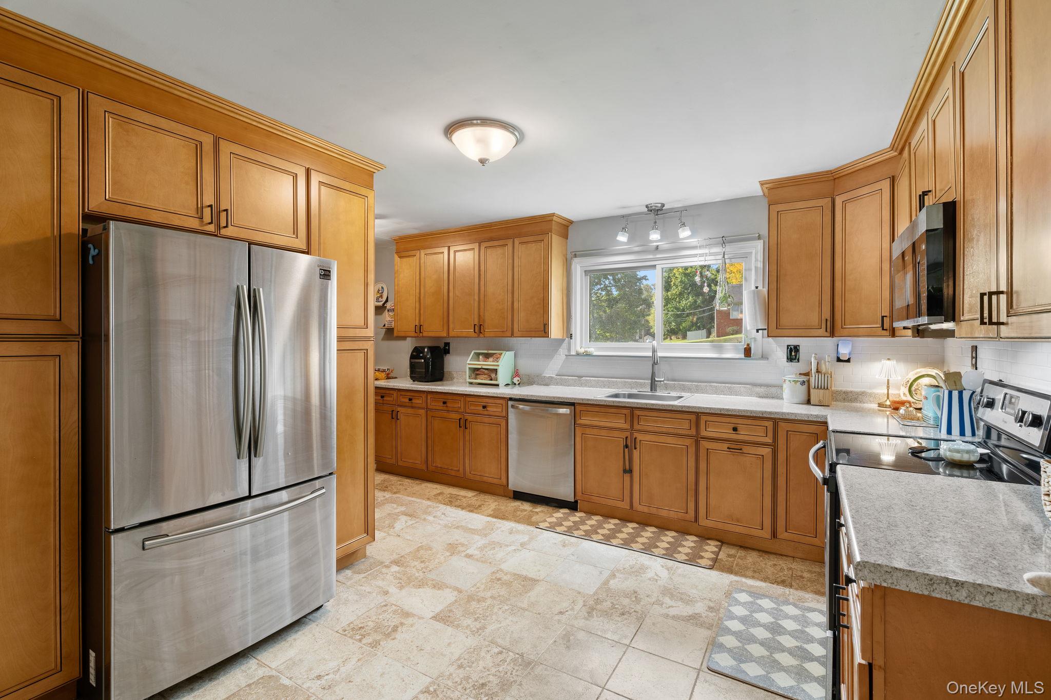 #3 photo, 34 Houtman Drive, Walden , NY 12586