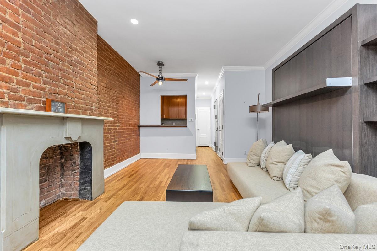 #3 photo, 348 East 89th Street, 曼哈顿 上东城 New York (Manhattan) , NY 10128