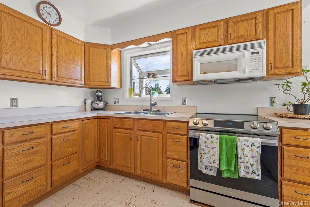 #11 photo, 23 Lakeview Drive, Holmes , NY 12531