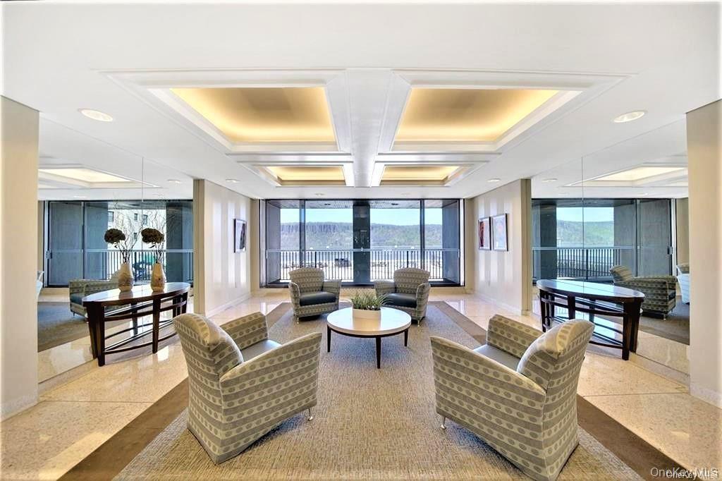 #13 photo, 1085 Warburton Avenue, Yonkers , NY 10701