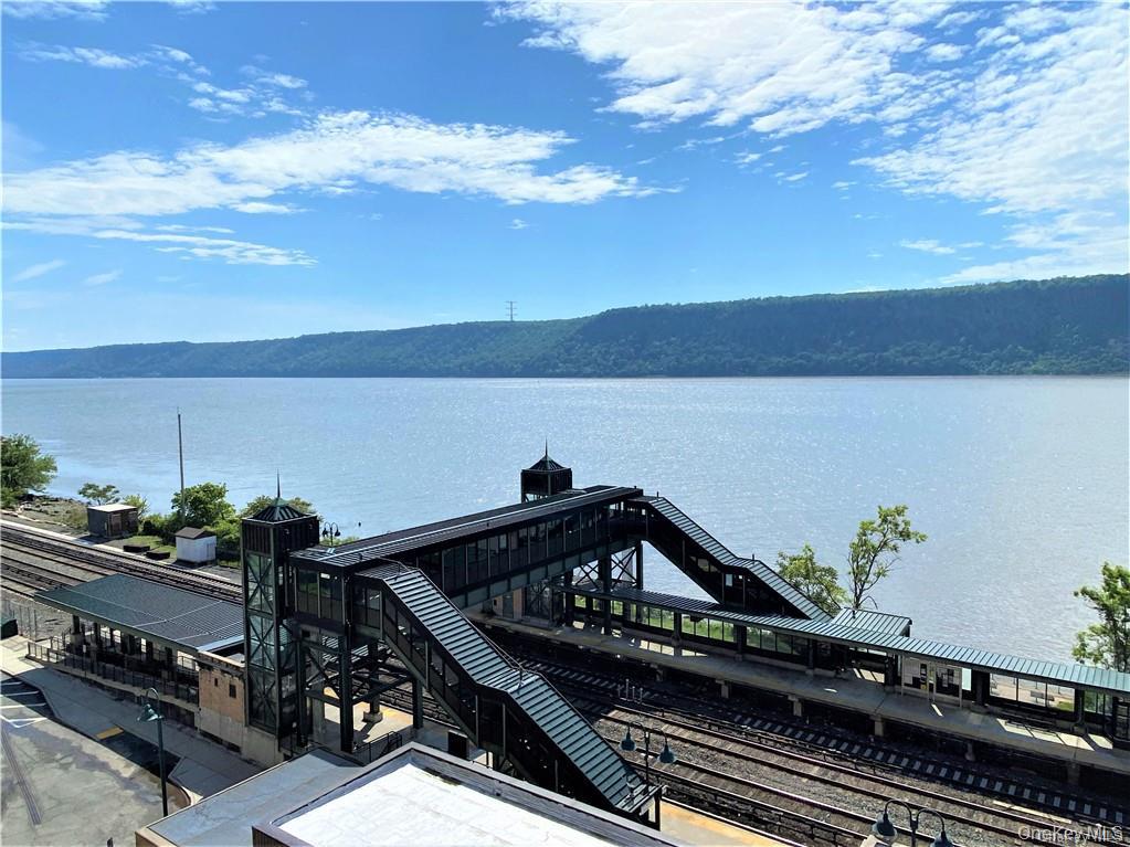 #16 photo, 1085 Warburton Avenue, Yonkers , NY 10701