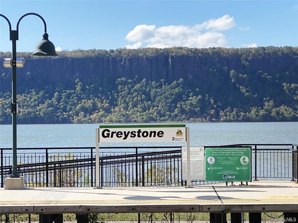 #17 photo, 1085 Warburton Avenue, Yonkers , NY 10701