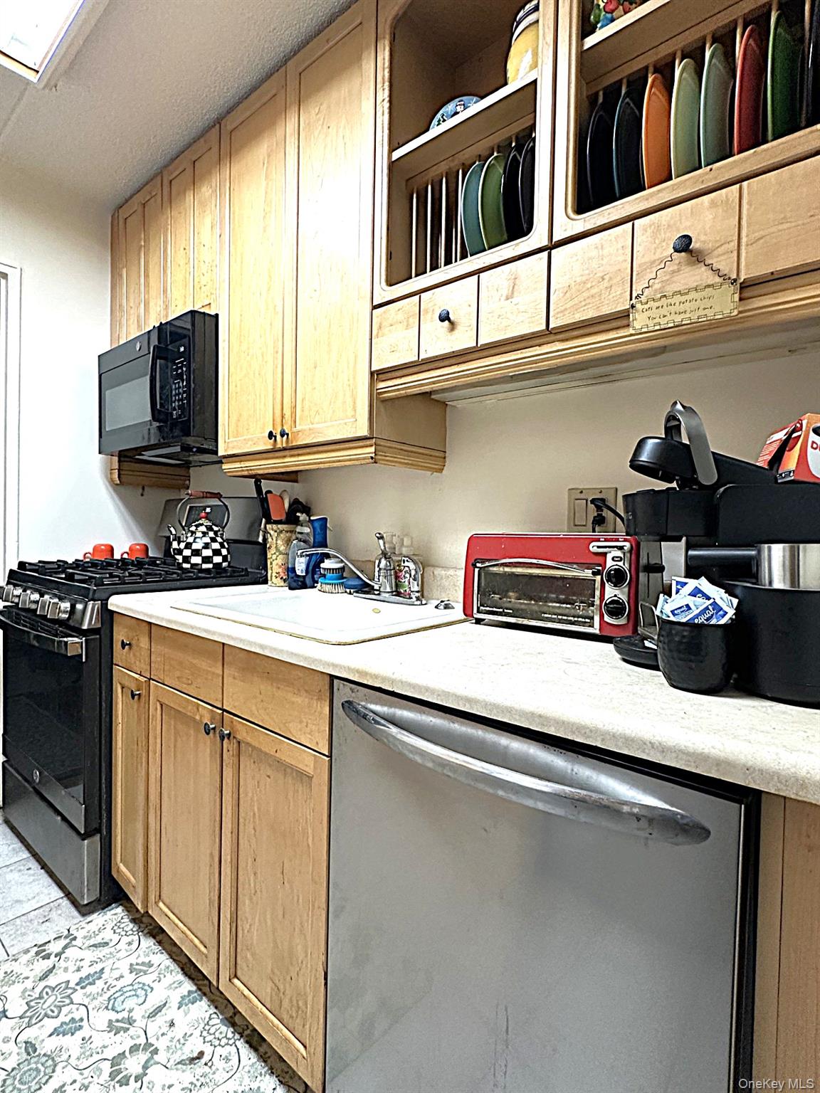 #7 photo, 1085 Warburton Avenue, Yonkers , NY 10701