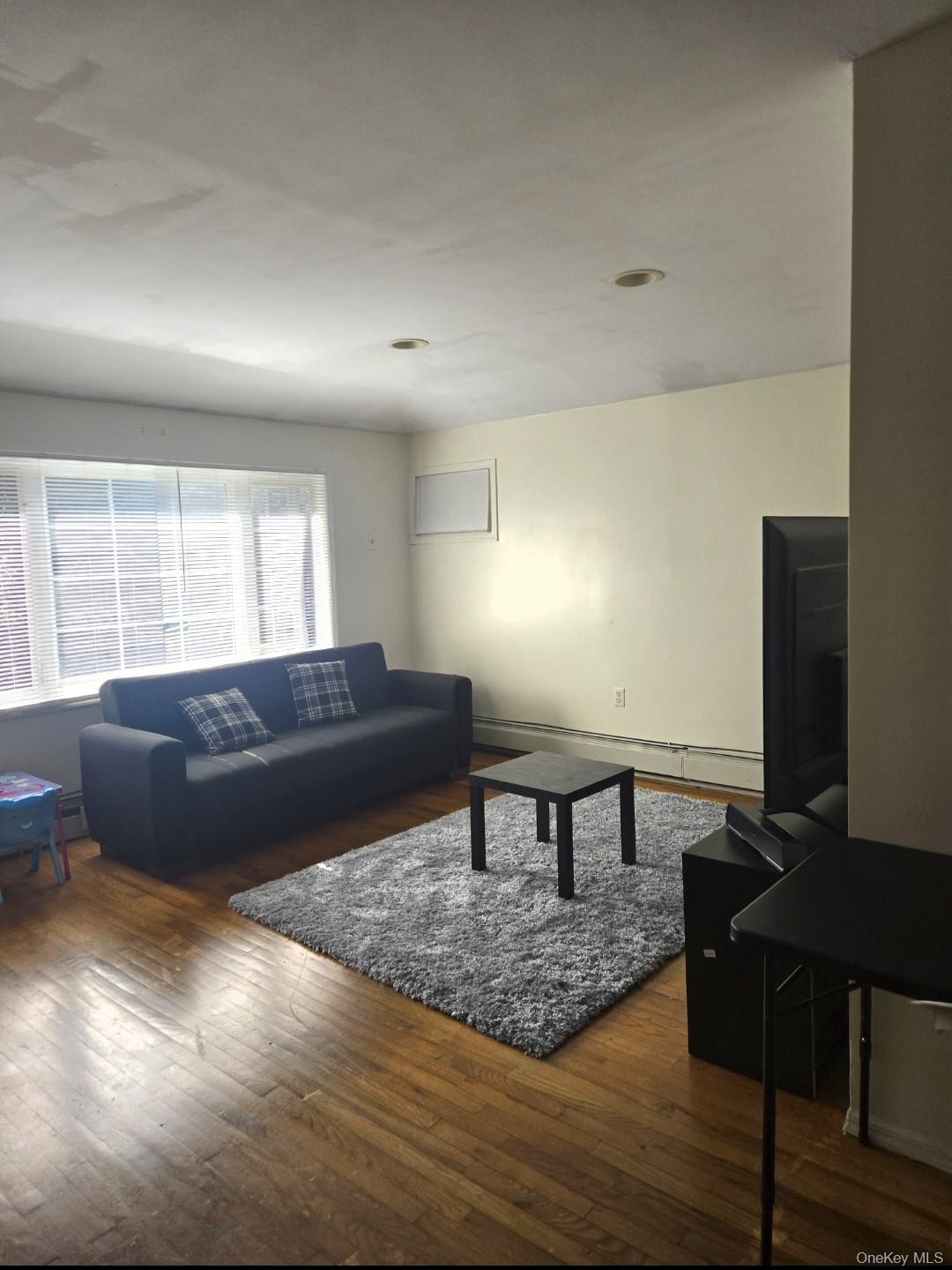 #5 photo, 14217 135th Avenue, クイーンズ区 South Ozone Park , NY 11436