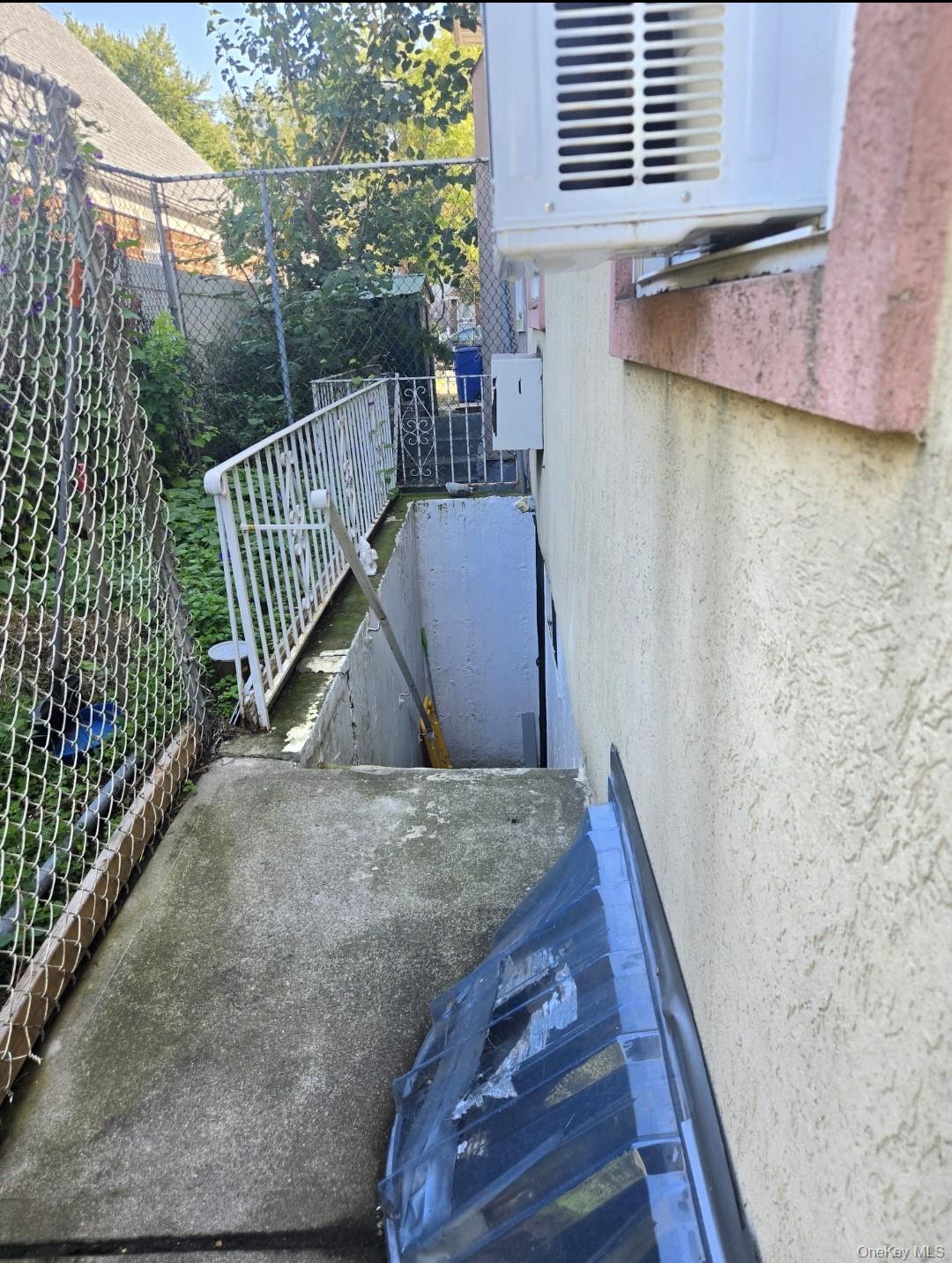 #8 photo, 14217 135th Avenue, クイーンズ区 South Ozone Park , NY 11436