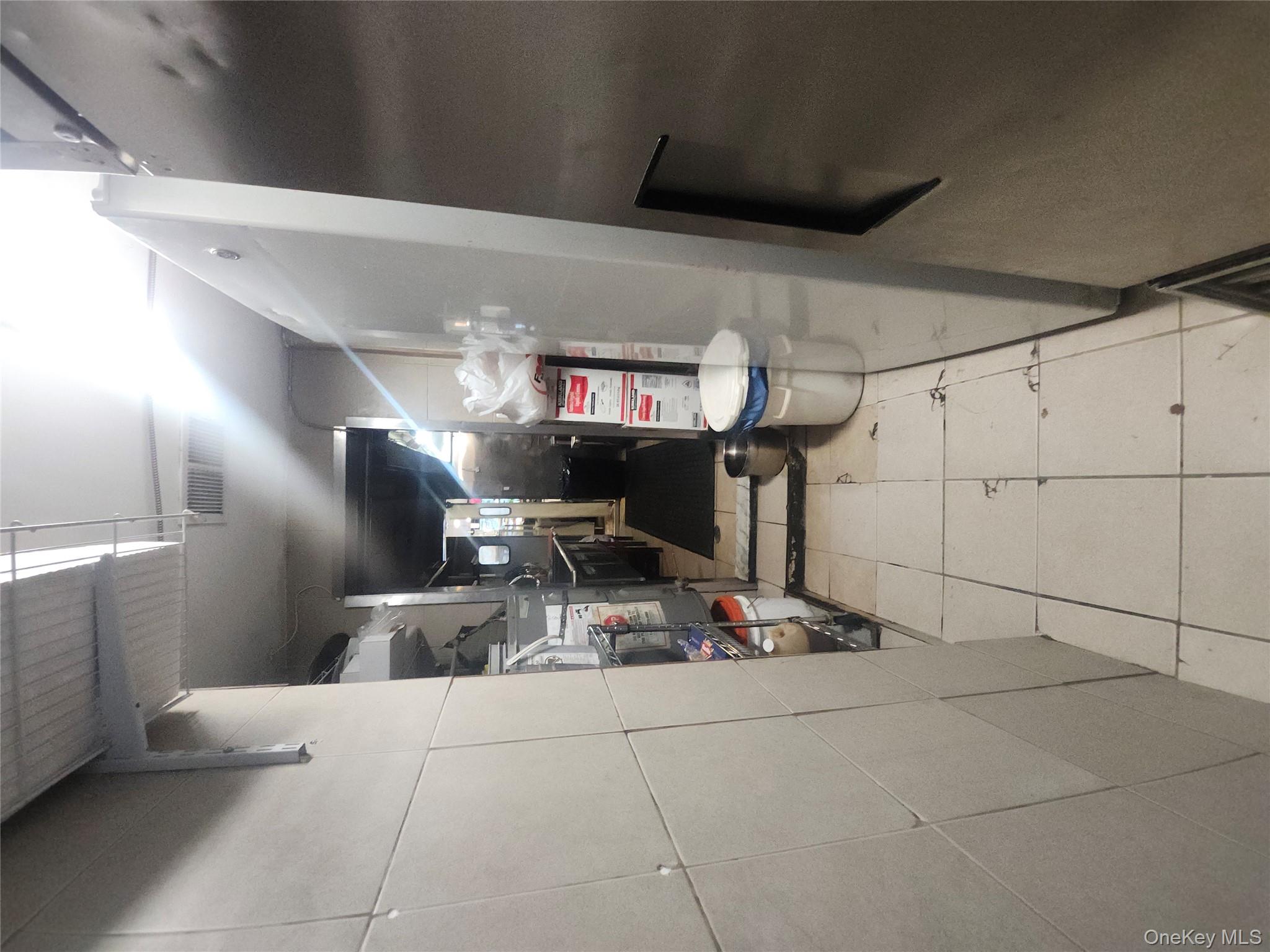 #17 photo, 182 W Burnside Avenue, Bronx , NY 10453