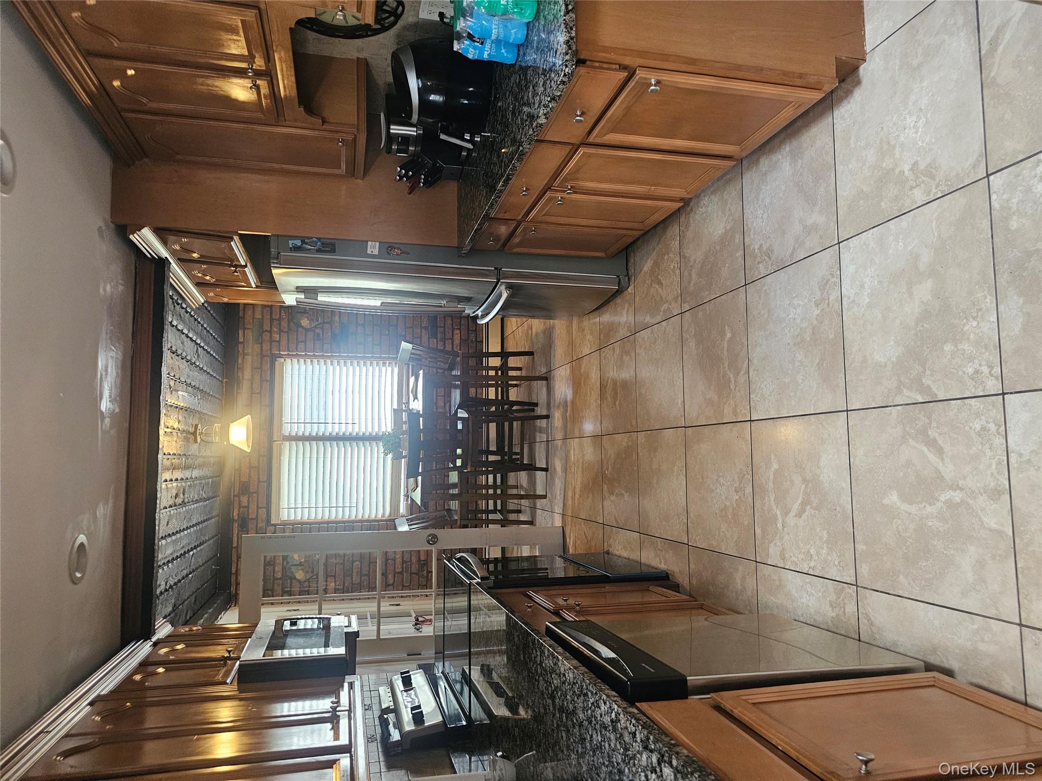 #6 photo, 5 Lincoln Avenue, Smithtown , NY 11787