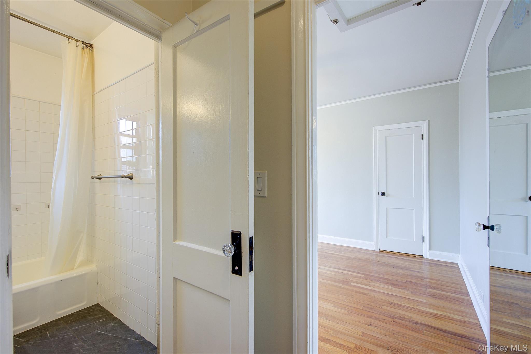 #15 photo, 34-20 79 Street, クイーンズ区 Jackson Heights , NY 11372