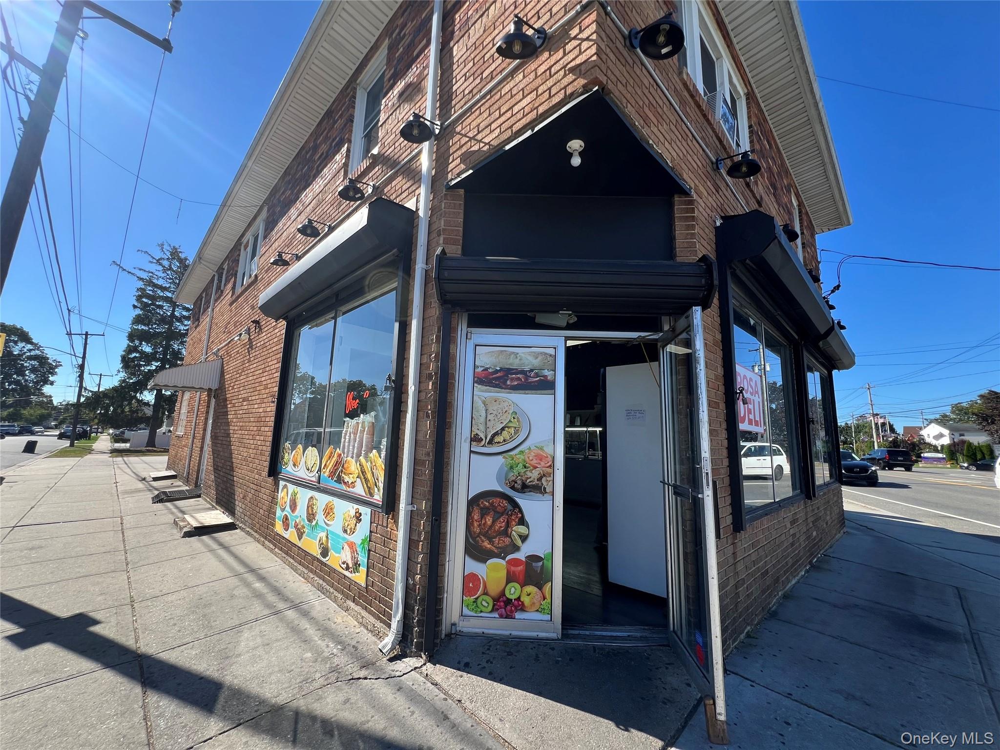 #2 photo, 670 Dixon Avenue, Copiague , NY 11726