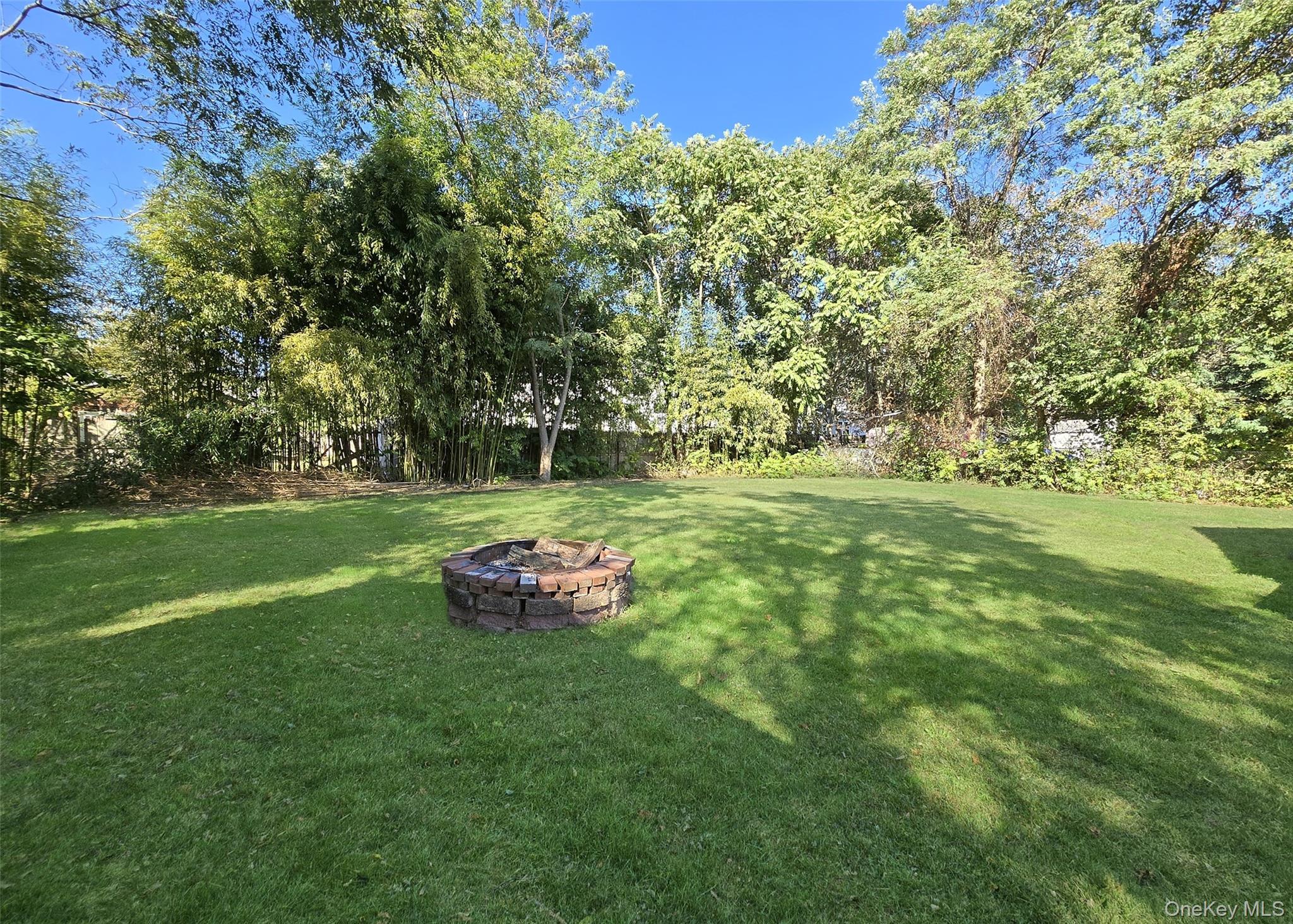 #13 photo, 49 Shore Drive, サフォーク郡 Mastic Beach , NY 11951