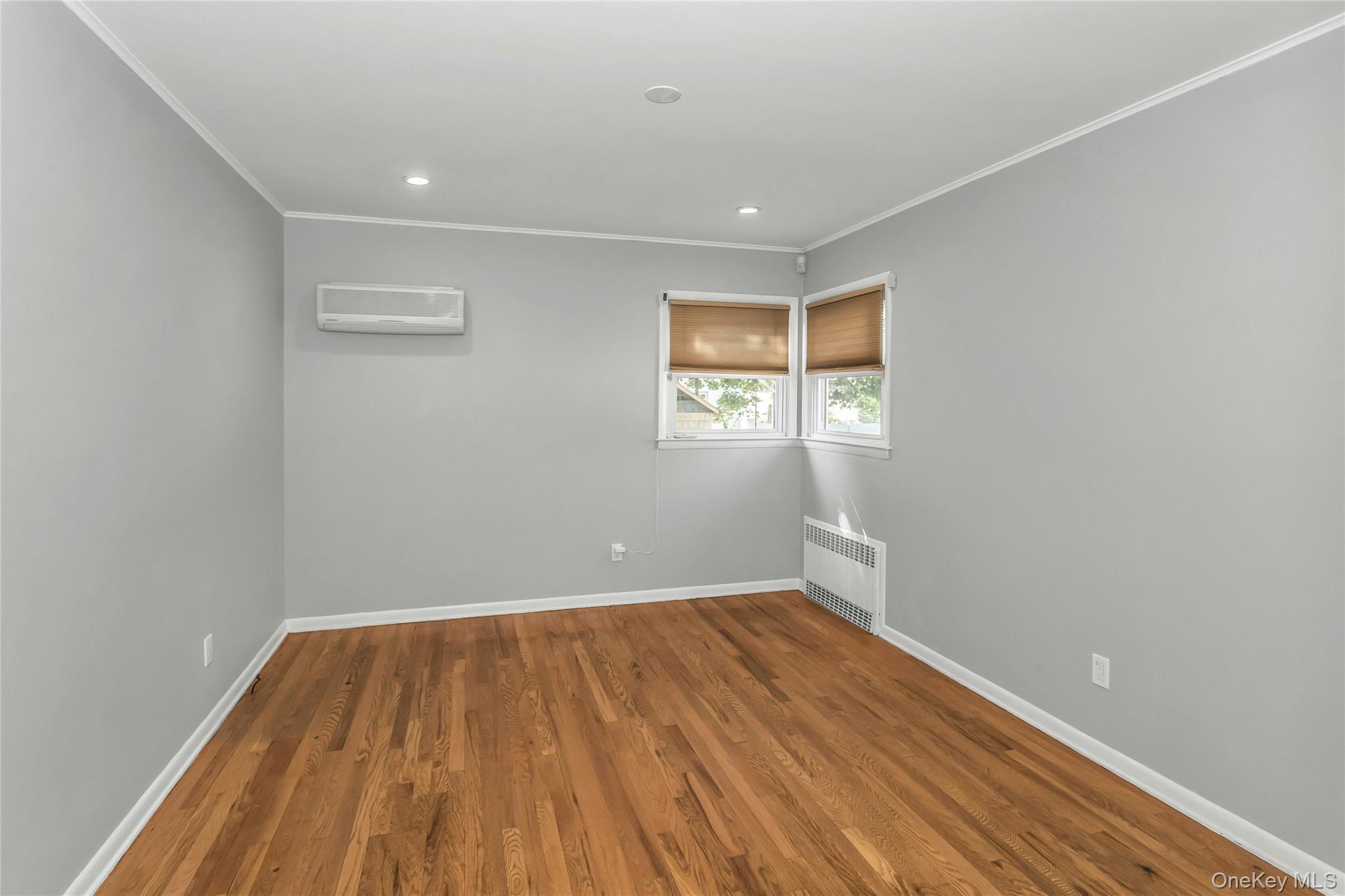 #16 photo, 148 William Street, Valley Stream , NY 11580