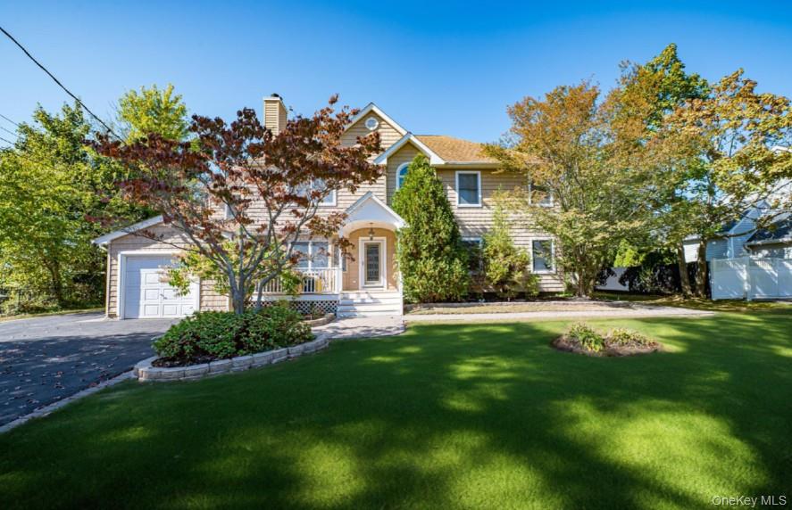 #1 photo, 81 Kenwood Drive, Bohemia , NY 11716