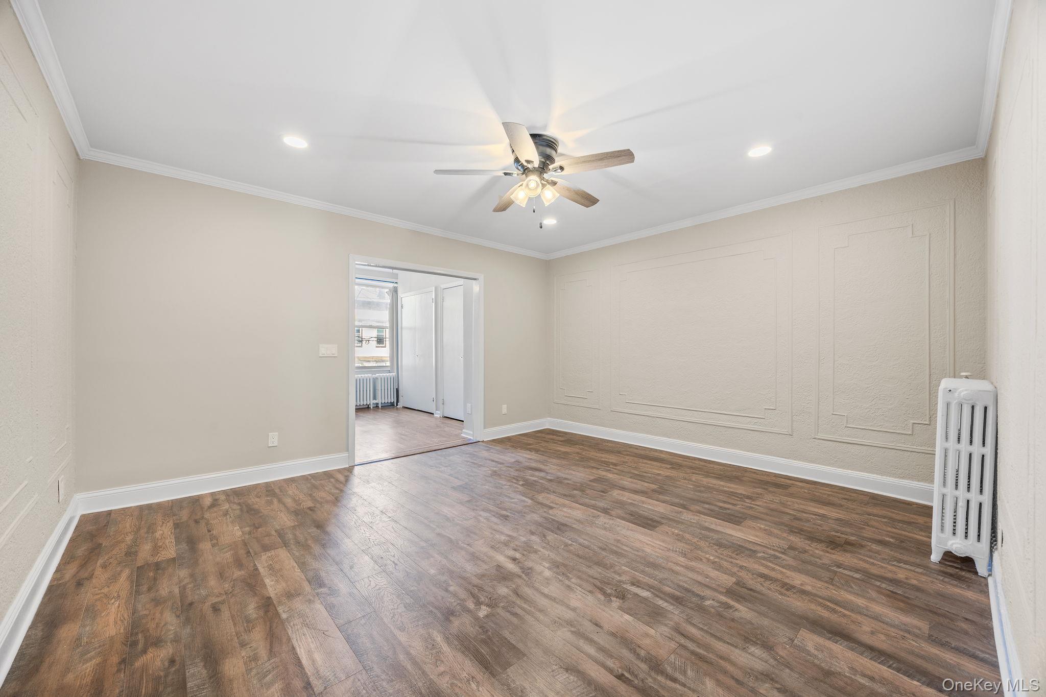 #3 photo, 994 Hart Street, ブルックリン区 Brooklyn , NY 11237