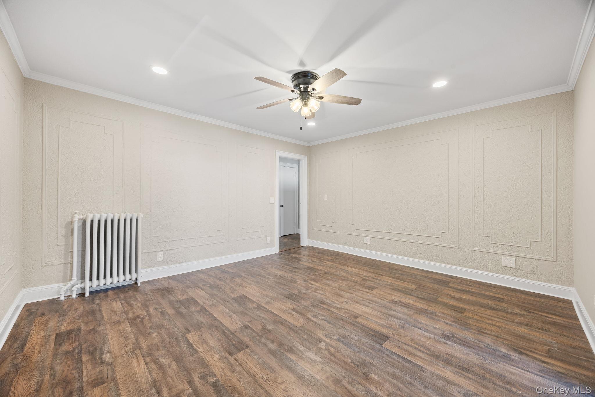 #4 photo, 994 Hart Street, ブルックリン区 Brooklyn , NY 11237