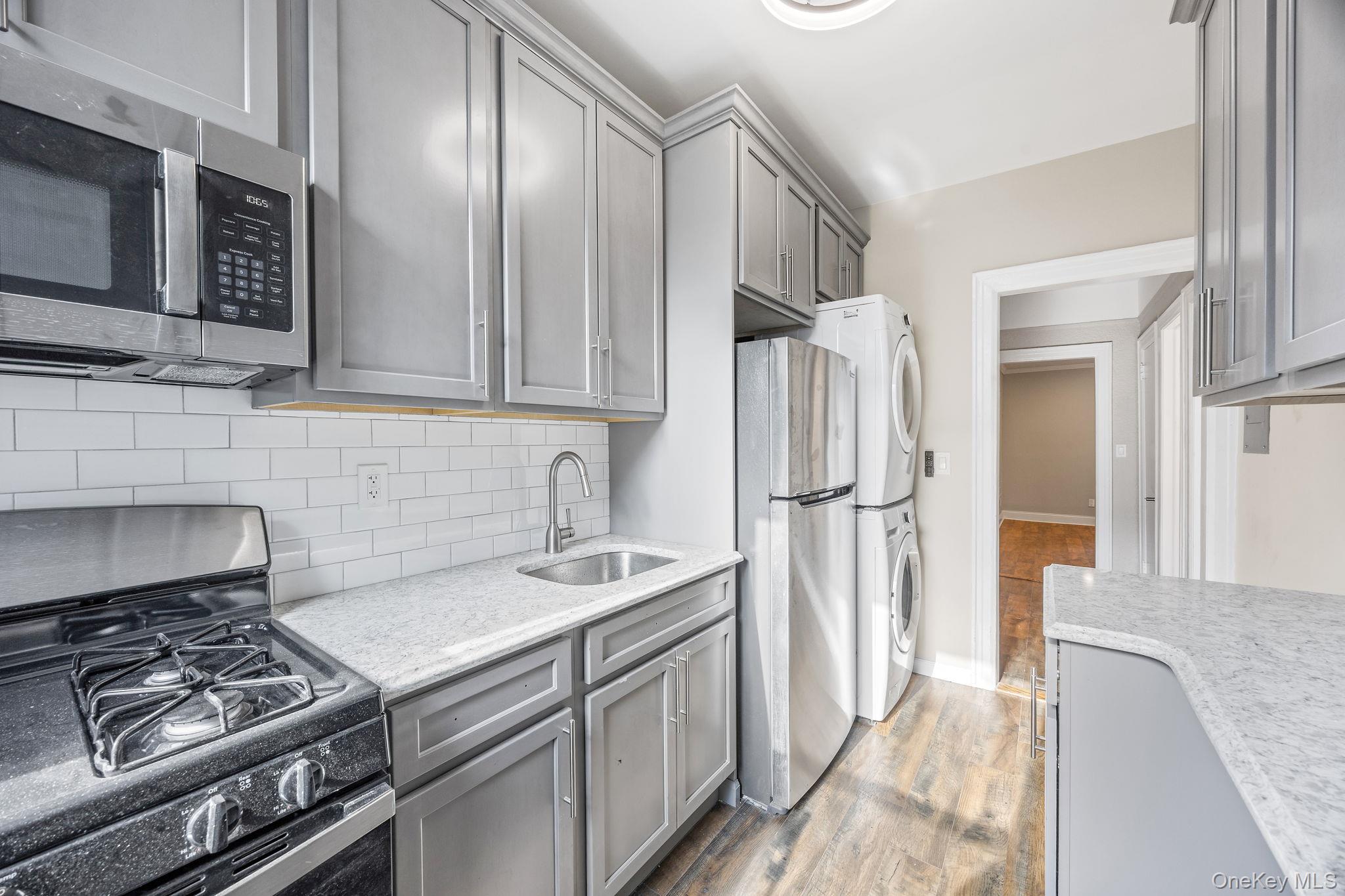 #6 photo, 994 Hart Street, ブルックリン区 Brooklyn , NY 11237