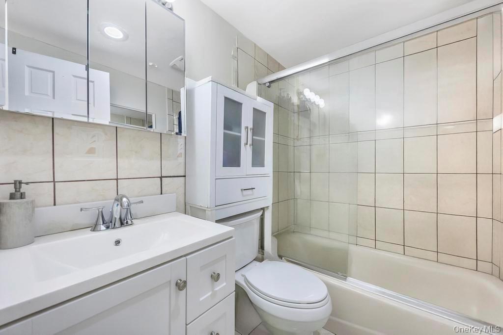 #10 photo, 12 Roosevelt Avenue, Greenlawn , NY 11740