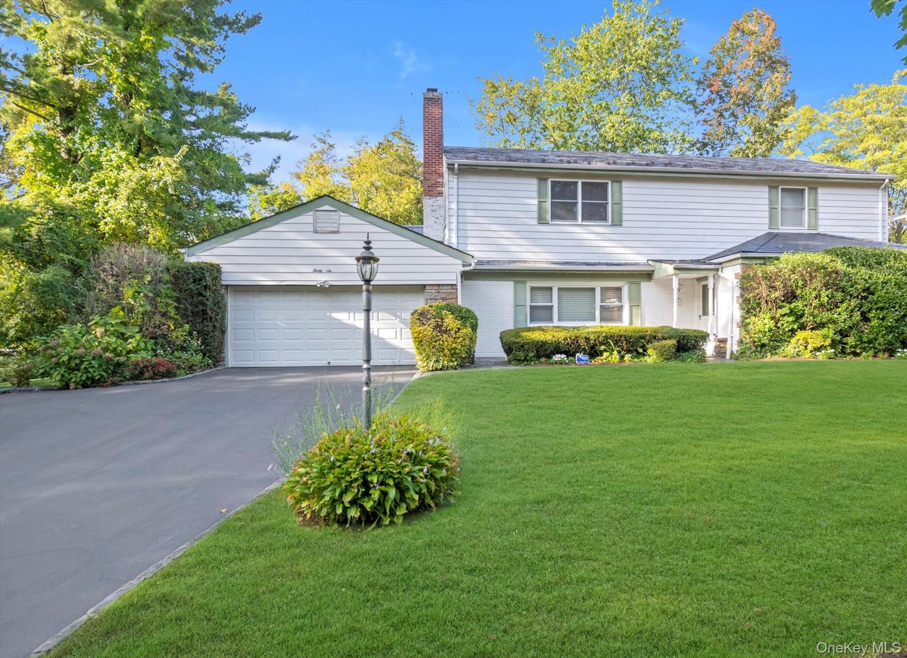 #1 photo, 36 Somerset Drive, Great Neck , NY 11020